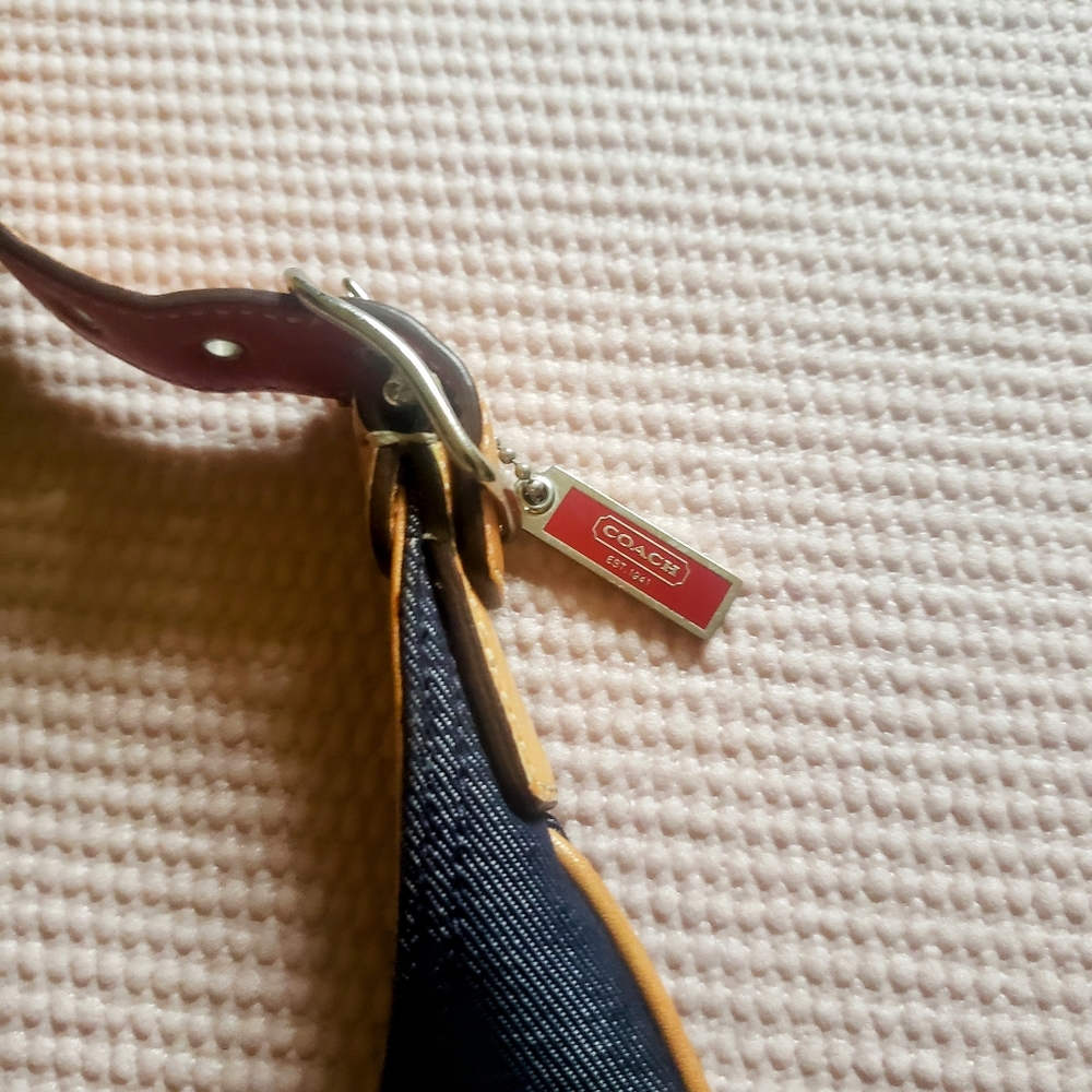 SOLD - COACH Vintage  Y2K  Hampton Hobo Purse - Denim - Picture 6 of 13